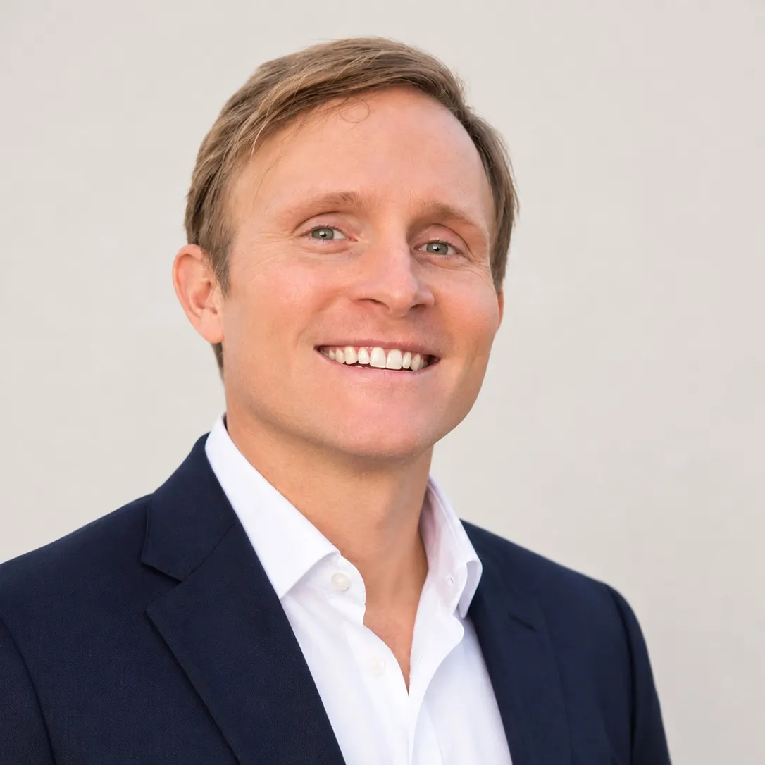 Portrait of Chris Harding